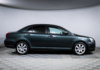 Подержанный автомобиль Toyota Avensis Sedan 2006 года (4 фото)