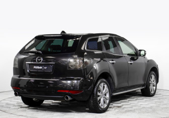 Подержанный автомобиль Mazda CX-7 2011 года (5 фото)