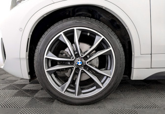 Подержанный автомобиль BMW X2 2019 года (18 фото)