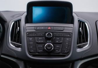 Подержанный автомобиль Opel Zafira Compactvan 2013 года (14 фото)