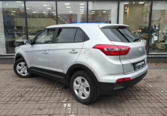 Подержанный автомобиль Hyundai Creta 2018 года (6 фото)
