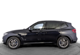Подержанный автомобиль BMW X3 2021 года (8 фото)