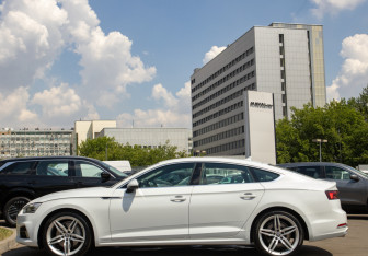 Подержанный автомобиль Audi A5 Liftback 2018 года (6 фото)
