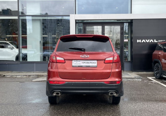 Подержанный автомобиль Chery Tiggo 5 2014 года (6 фото)