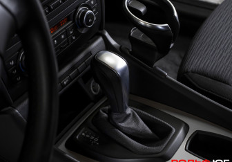 Подержанный автомобиль BMW X1 2013 года (14 фото)