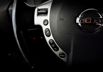 Подержанный автомобиль Nissan X-Trail 2013 года (25 фото)