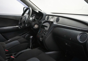 Подержанный автомобиль Mitsubishi Outlander 2007 года (10 фото)