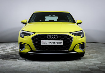Подержанный автомобиль Audi A3 Sedan 2021 года (2 фото)