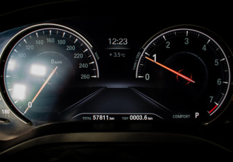 Подержанный автомобиль BMW X4 2021 года (12 фото)