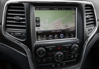 Подержанный автомобиль Jeep Grand Cherokee 2014 года (20 фото)