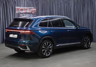 Подержанный автомобиль Geely Monjaro 2023 года (5 фото)