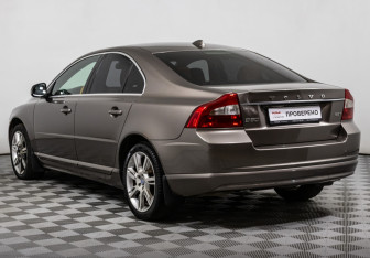 Подержанный автомобиль Volvo S80 2007 года (7 фото)