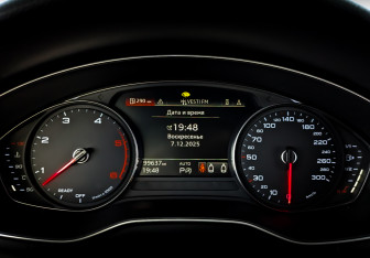 Подержанный автомобиль Audi A5 Convertible 2020 года (13 фото)