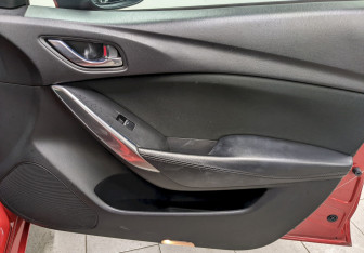 Подержанный автомобиль Mazda 6 Sedan 2017 года (18 фото)