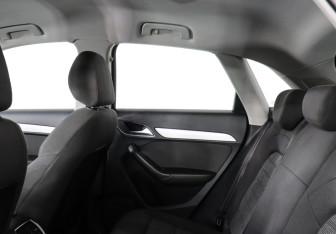Подержанный автомобиль Audi Q3 2012 года (12 фото)
