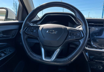 Подержанный автомобиль Chevrolet Bolt 2021 года (12 фото)