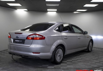 Подержанный автомобиль Ford Mondeo Sedan 2008 года (19 фото)
