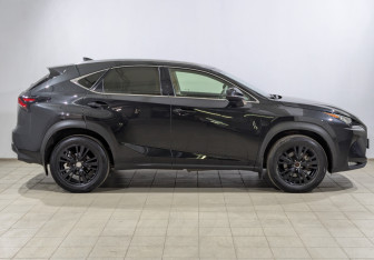 Подержанный автомобиль Lexus NX 2016 года (4 фото)