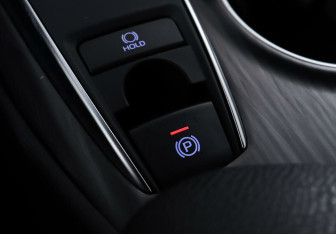 Подержанный автомобиль Toyota Camry Sedan 2021 года (17 фото)