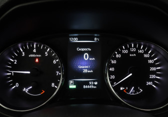 Подержанный автомобиль Nissan Qashqai 2018 года (11 фото)