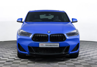 Подержанный автомобиль BMW X2 2021 года (2 фото)