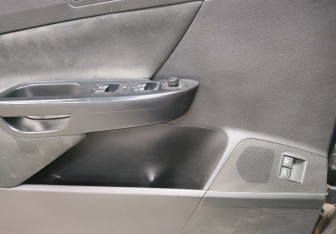 Подержанный автомобиль Volkswagen Passat Wagon 2006 года (19 фото)
