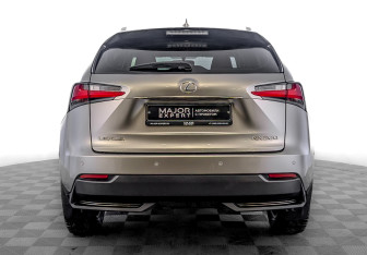Подержанный автомобиль Lexus NX 2015 года (6 фото)