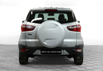 Подержанный автомобиль Ford EcoSport 2016 года (6 фото)