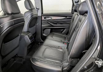 Подержанный автомобиль Exeed VX 2022 года (12 фото)