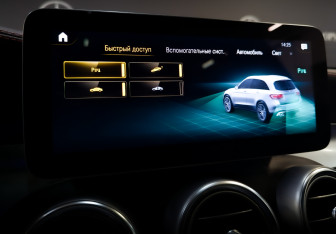 Подержанный автомобиль Mercedes-Benz GLC AMG 2020 года (30 фото)