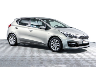 Подержанный автомобиль Kia Ceed Hatchback 2017 года (7 фото)