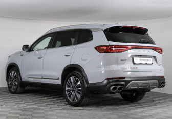 Подержанный автомобиль Chery Tiggo 8 Pro Max 2023 года (7 фото)