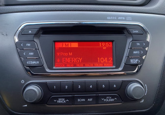 Подержанный автомобиль Kia Rio Hatchback 2014 года (13 фото)