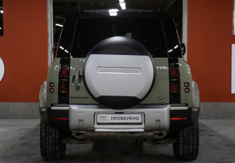 Подержанный автомобиль Land Rover Defender Suv 2021 года (6 фото)