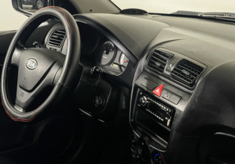 Подержанный автомобиль Kia Picanto 2009 года (12 фото)