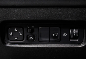 Подержанный автомобиль Changan UNI-V 2023 года (19 фото)