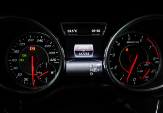 Подержанный автомобиль Mercedes-Benz GLE AMG 2016 года (16 фото)