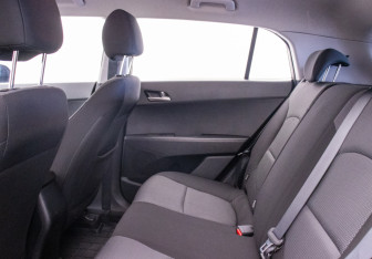 Подержанный автомобиль Hyundai Creta 2019 года (11 фото)