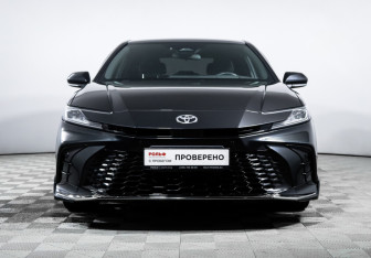 Подержанный автомобиль Toyota Camry Sedan 2024 года (2 фото)