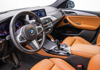 Подержанный автомобиль BMW X4 2019 года (9 фото)