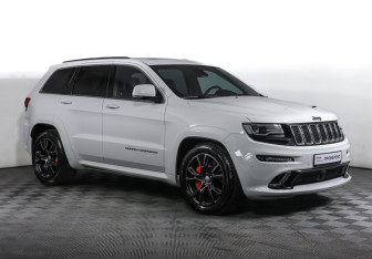 Подержанный автомобиль Jeep Grand Cherokee 2014 года (3 фото)