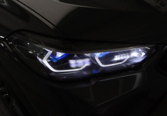 Подержанный автомобиль BMW X6 M 2021 года (37 фото)