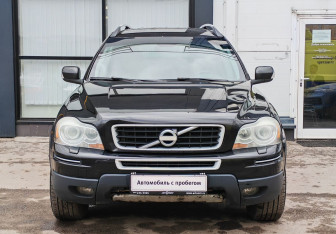 Подержанный автомобиль Volvo XC90 2010 года (2 фото)