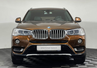 Подержанный автомобиль BMW X3 2016 года (3 фото)