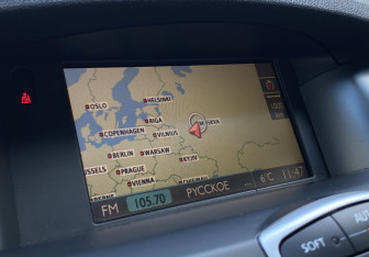 Подержанный автомобиль Renault Laguna Liftback 2009 года (13 фото)