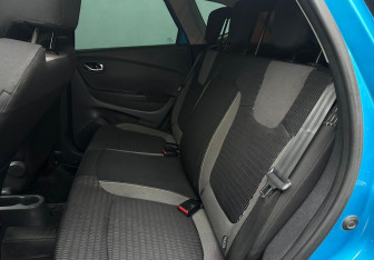 Подержанный автомобиль Renault Kaptur 2016 года (10 фото)