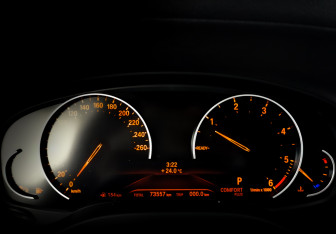 Подержанный автомобиль BMW X3 2021 года (13 фото)