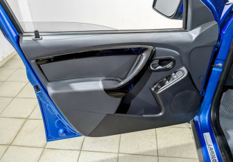 Подержанный автомобиль LADA (ВАЗ) Largus Wagon 2021 года (20 фото)