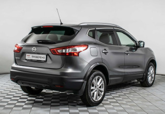 Подержанный автомобиль Nissan Qashqai 2016 года (5 фото)
