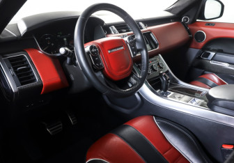 Подержанный автомобиль Land Rover Range Rover Sport 2016 года (16 фото)